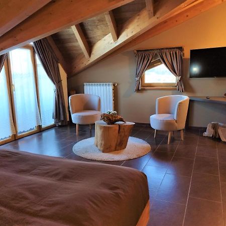 Hotel Altopiano Delle Rocche Rocca di Mezzo Esterno foto