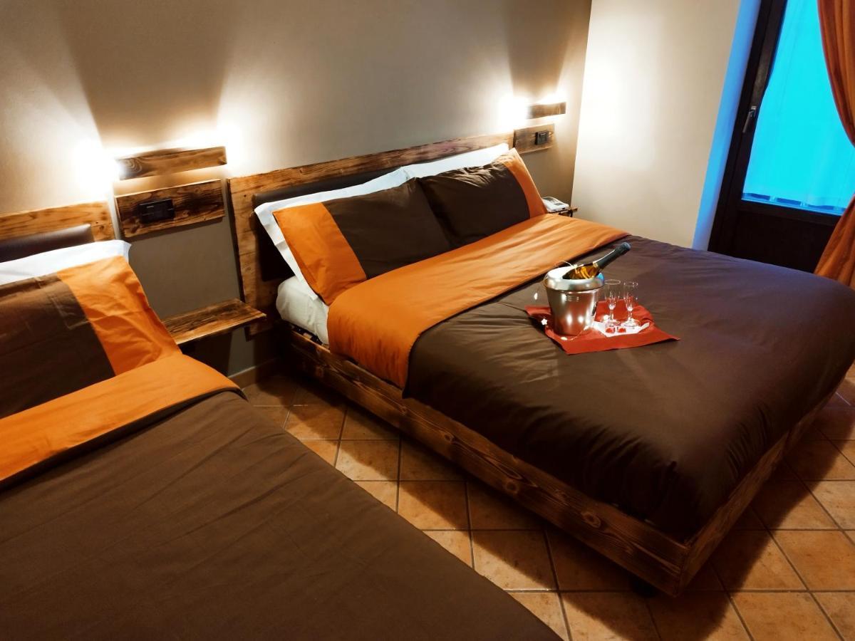 Hotel Altopiano Delle Rocche Rocca di Mezzo Esterno foto