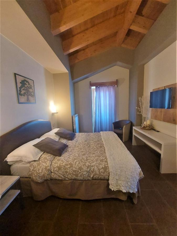 Hotel Altopiano Delle Rocche Rocca di Mezzo Esterno foto